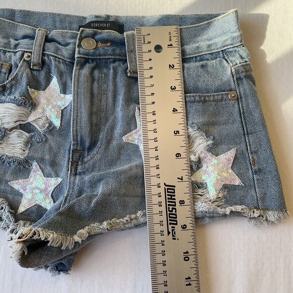 Forever 21 Women Shorts XS Blue Denim Star Patch Distressed Sequin Frayed Hem - Picture 6 of 10